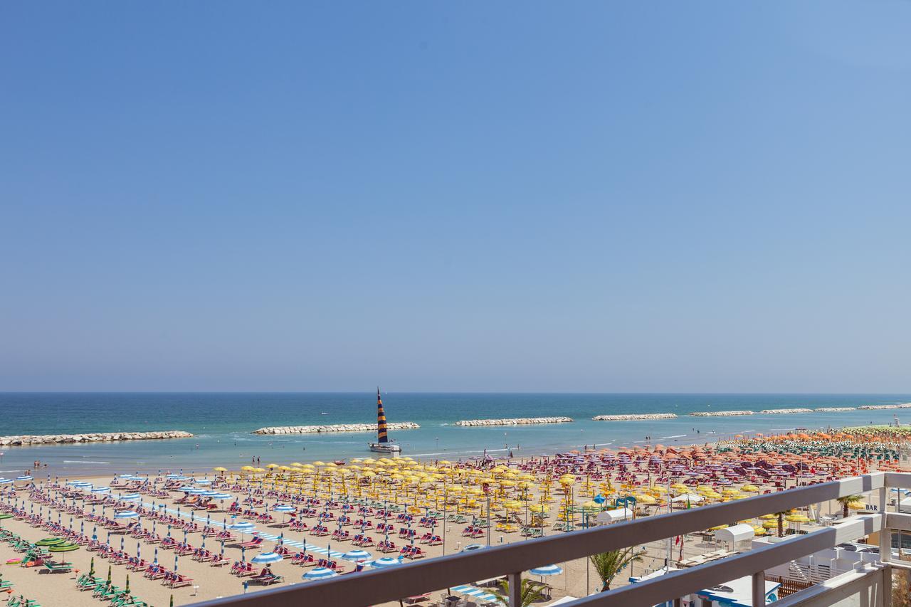 Hotel Resort Marinella Gabicce Mare Exteriör bild