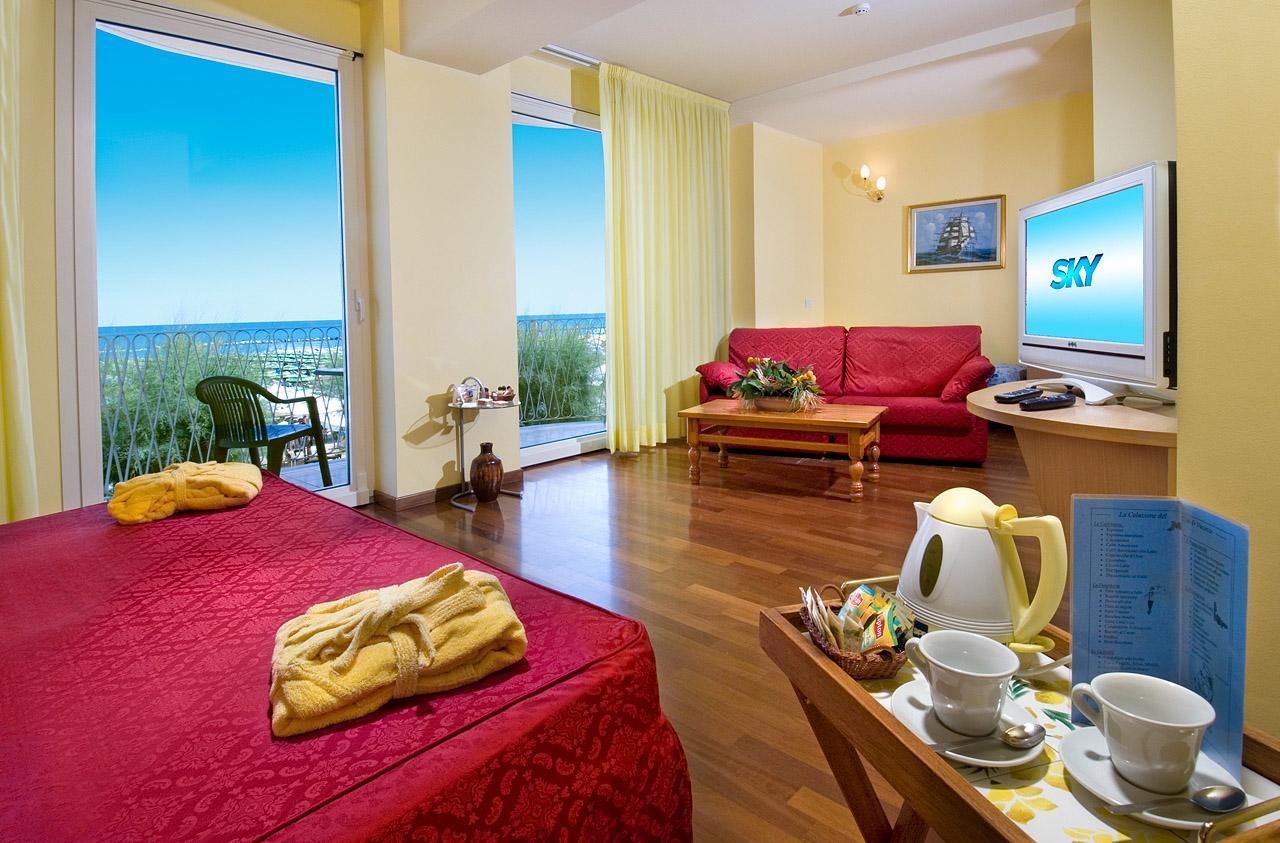 Hotel Resort Marinella Gabicce Mare Exteriör bild