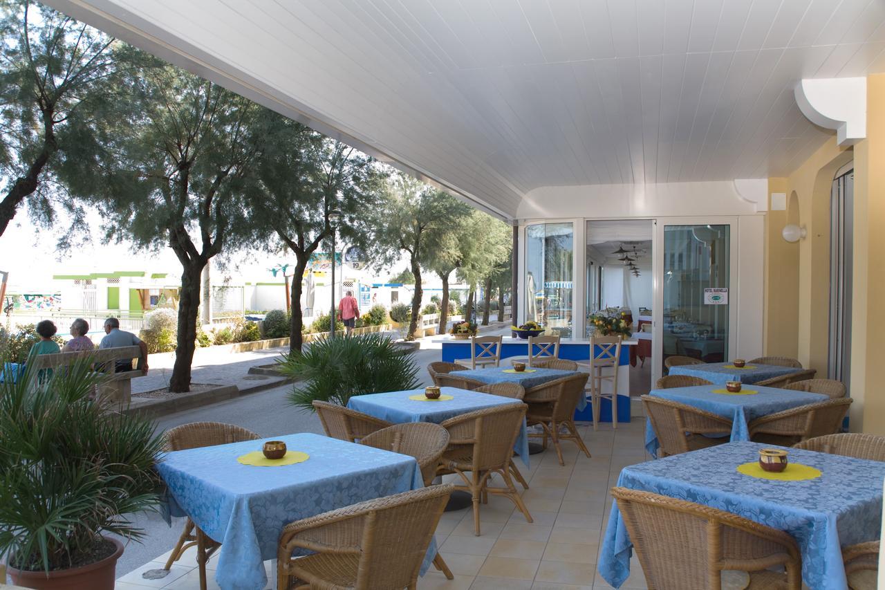 Hotel Resort Marinella Gabicce Mare Exteriör bild